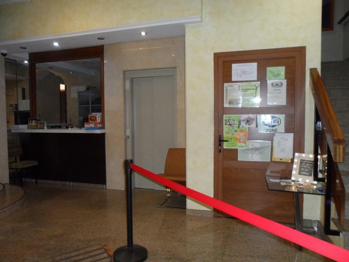 Hostal Coruna Astorga Exteriér fotografie